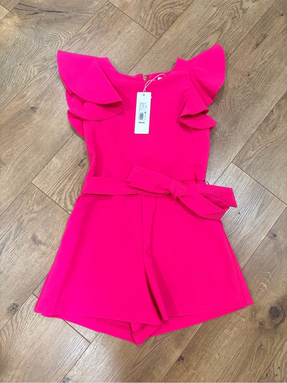 NWT Gianni Bini bright pink romper - Size 6